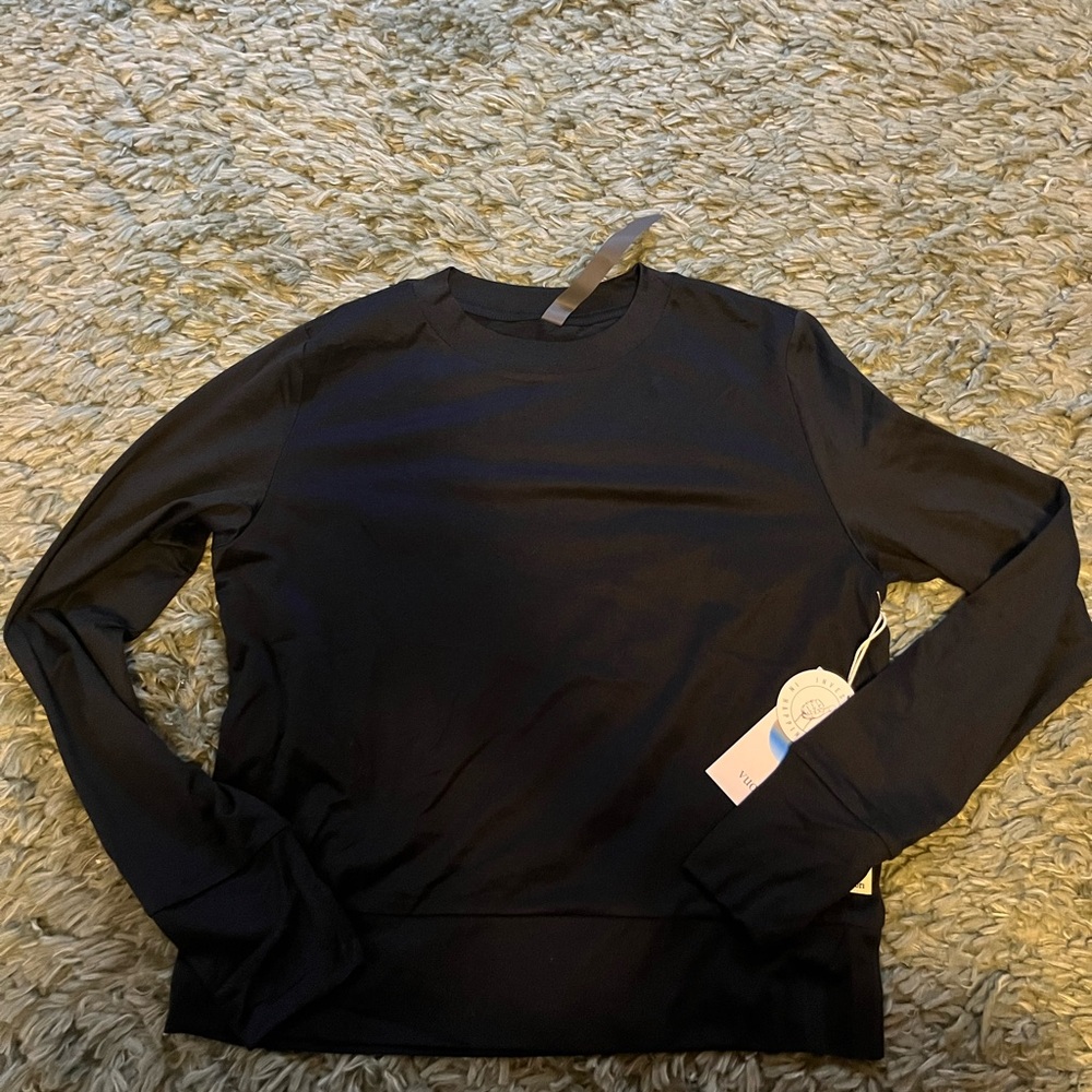 Vuori Midnight Black Performance Top